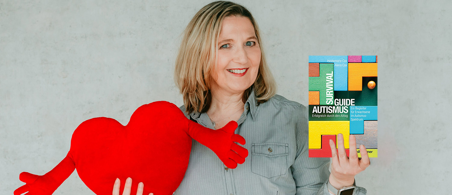 Heidemarie Cox berichtet über ihr Buch zum Thema Autismus.